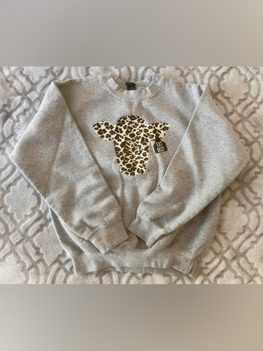 Gildan Cow Print Sweatshirt Eat Beef Graphic Western Crewneck